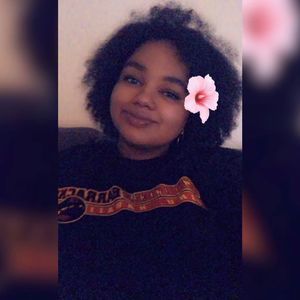 Meet your Posher, Jamesa